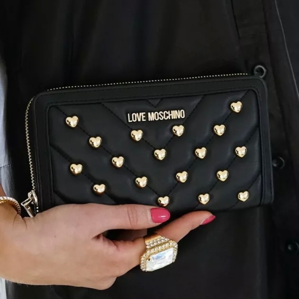 🎉HP🎉New Love Moschino Quilted Heart Stud Zip Wallet Black/Gold✨🖤 - Picture 6 of 13